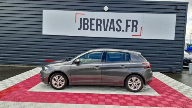 Peugeot 308 image 1