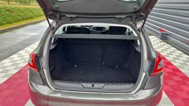 Peugeot 308 image 8