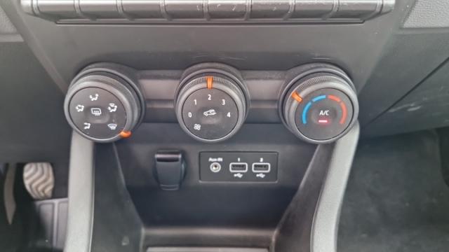 Renault Clio image 1