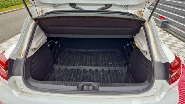 Renault Clio image 2