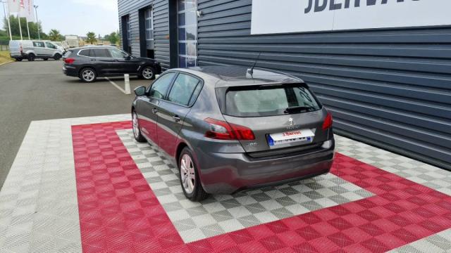 Peugeot 308 image 7