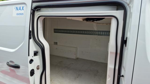 Renault Trafic image 3