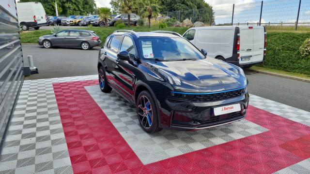 Lynk & Co 01 image 9