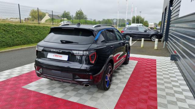 Lynk & Co 01 image 8