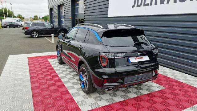 Lynk & Co 01 image 5