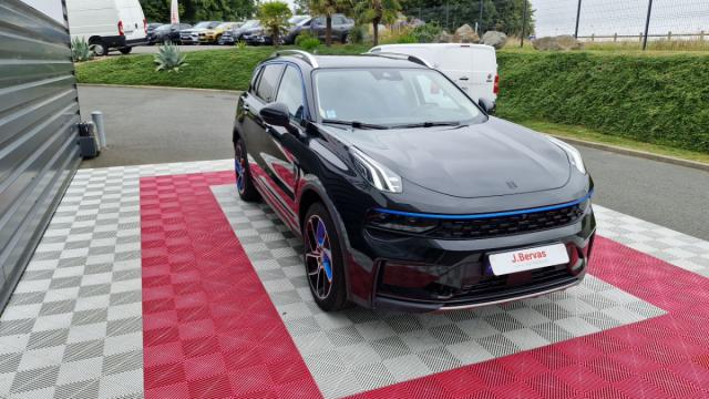 Lynk & Co 01 image 4