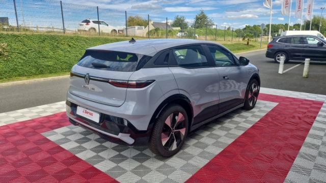 Renault Mégane E-Tech image 8