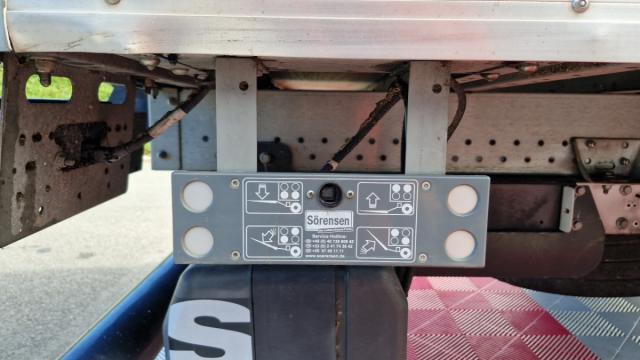 Ford Transit image 3