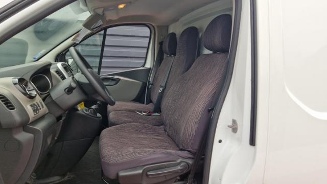 Renault Trafic image 6