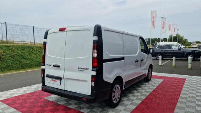 Renault Trafic image 1
