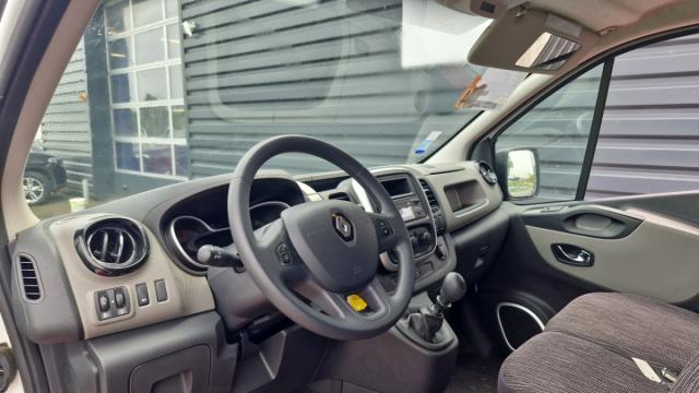 Renault Trafic image 4