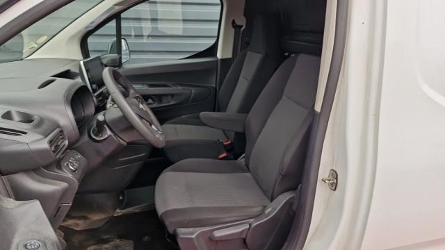 Opel Combo Cargo image 2