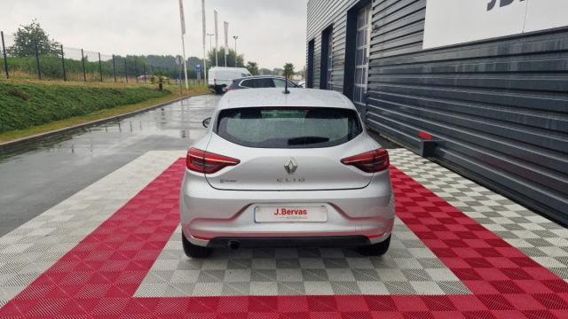 Renault Clio image 9