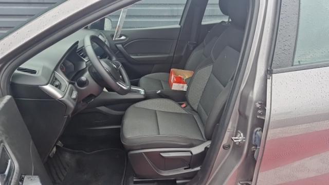 Renault Captur image 2