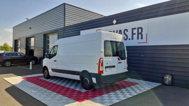Renault Master image 1
