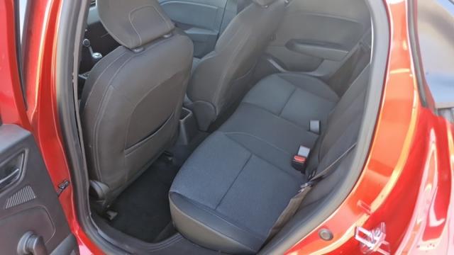 Renault Clio image 2