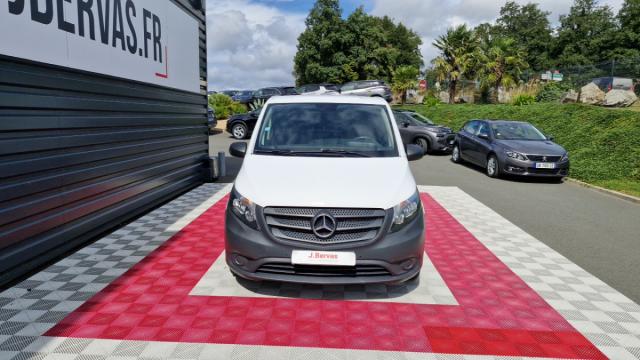 Mercedes Benz Vito image 2