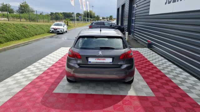 Peugeot 308 image 1