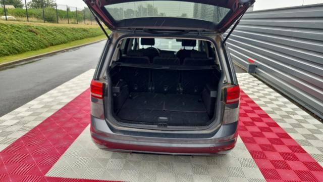 Volkswagen Touran image 1