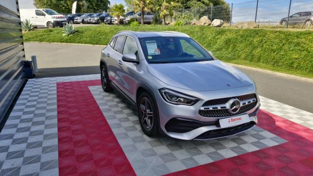 Mercedes Benz Gla image 6