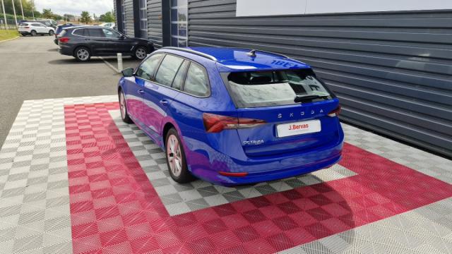 Skoda Octavia image 7