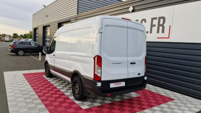 Ford Transit image 6