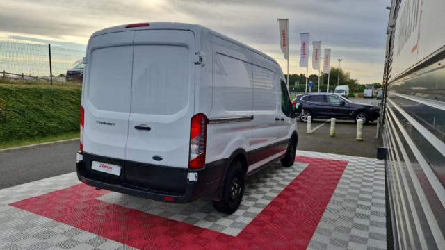 Ford Transit image 3