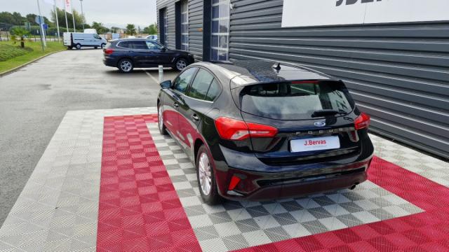 Ford Focus image 2