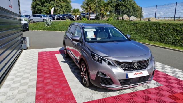 Peugeot 5008 image 8