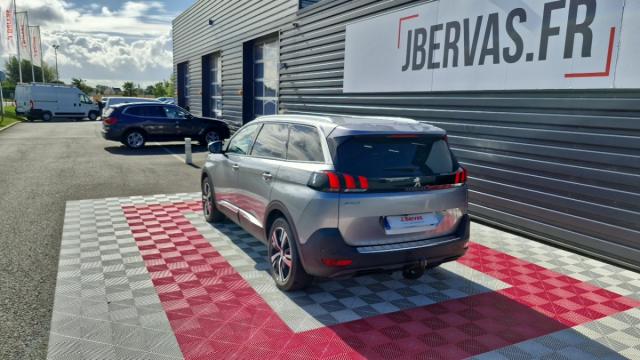 Peugeot 5008 image 6