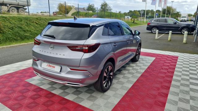 Opel Grandland image 2