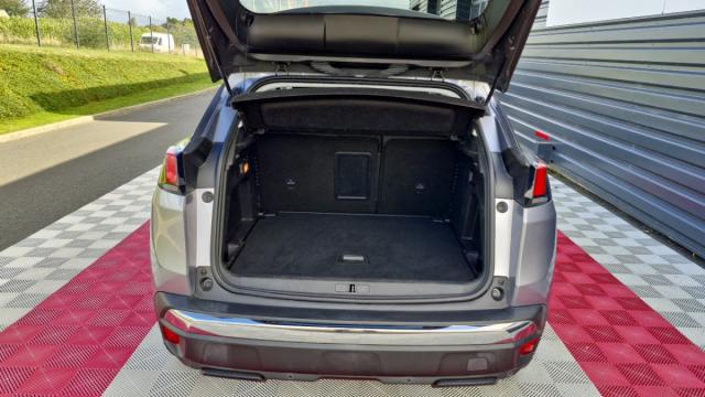 Peugeot 3008 image 1