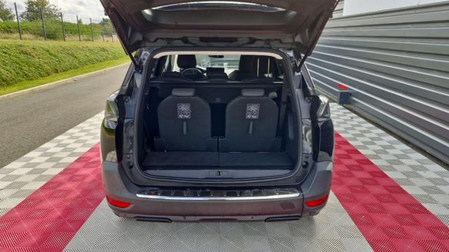 Peugeot 5008 image 4