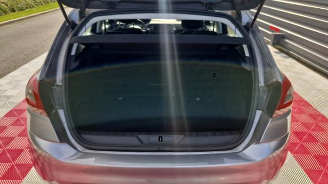 Peugeot 308 image 3
