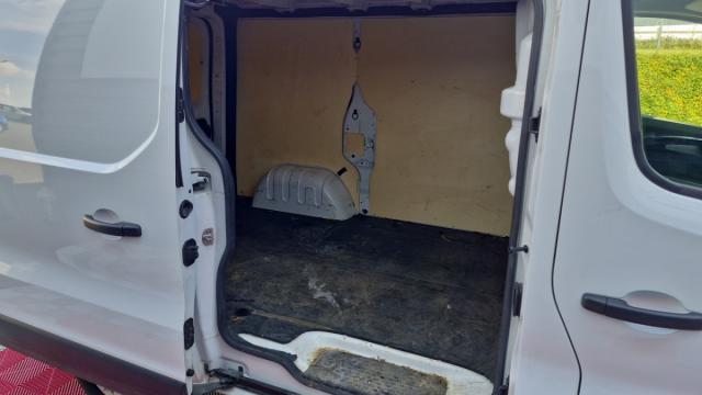 Nissan Primastar image 2