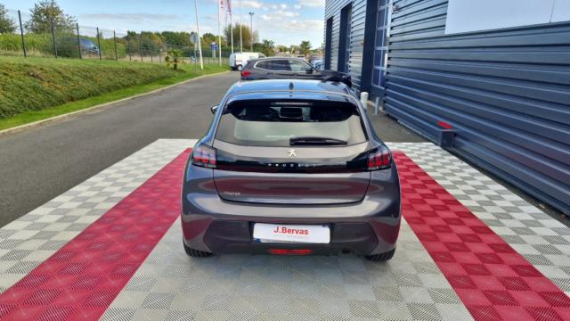 Peugeot 208 image 6