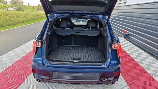 Lynk & Co 01 image 1