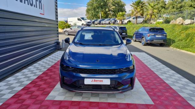 Lynk & Co 01 image 7