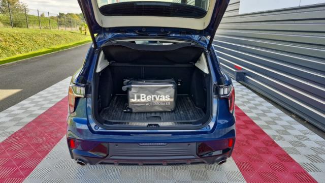 Lynk & Co 01 image 8