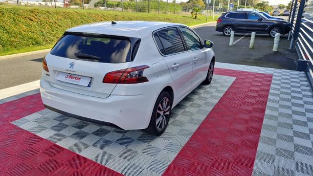 Peugeot 308 image 3