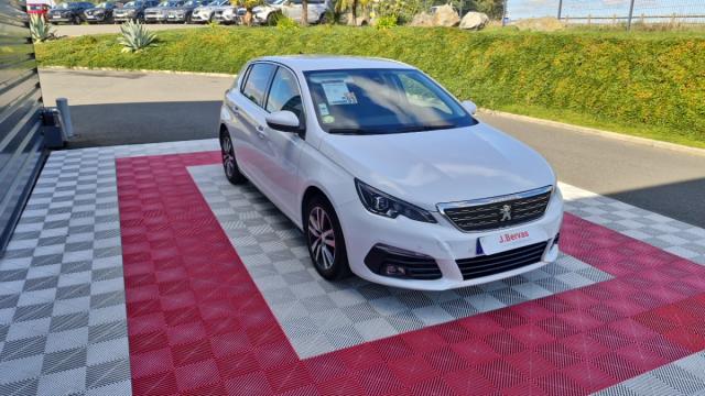 Peugeot 308 image 2