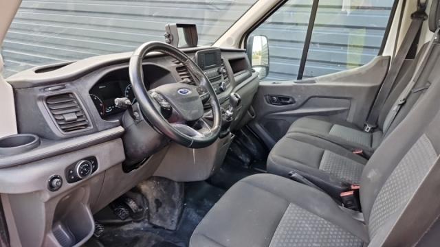 Ford Transit image 4