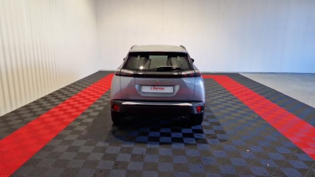 Peugeot 2008 image 8