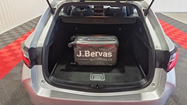 Toyota Corolla Touring Sports image 8