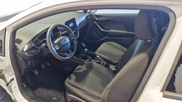 Ford Fiesta image 2