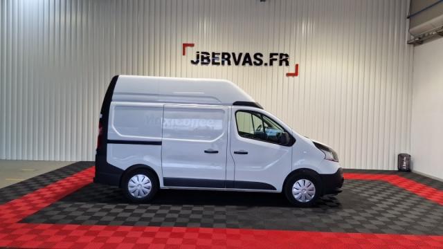 Renault Trafic image 2