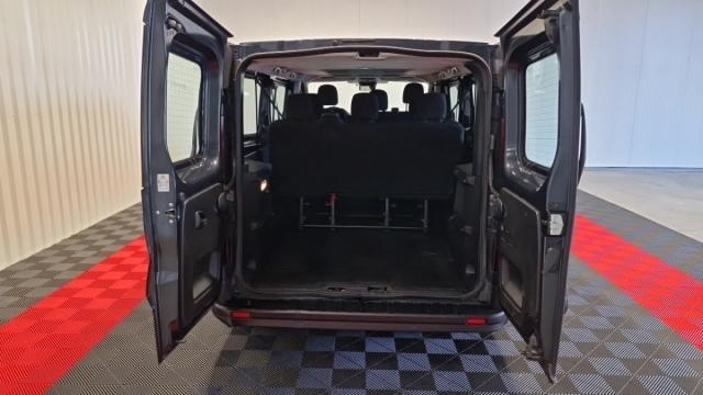 Renault Trafic image 3