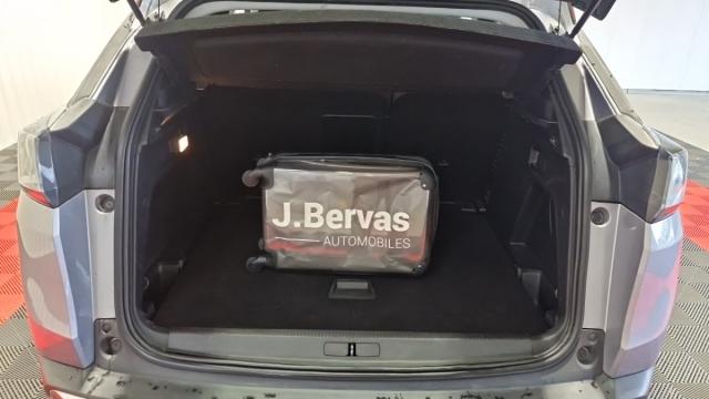 Peugeot 3008 image 2