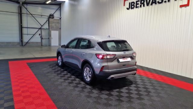 Ford Kuga image 2