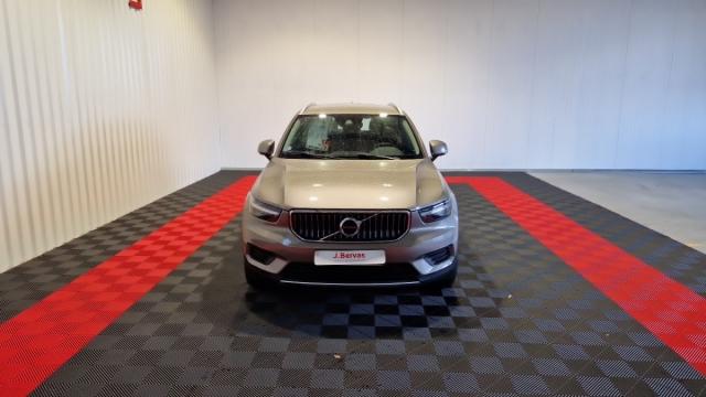 Volvo Xc40 image 2